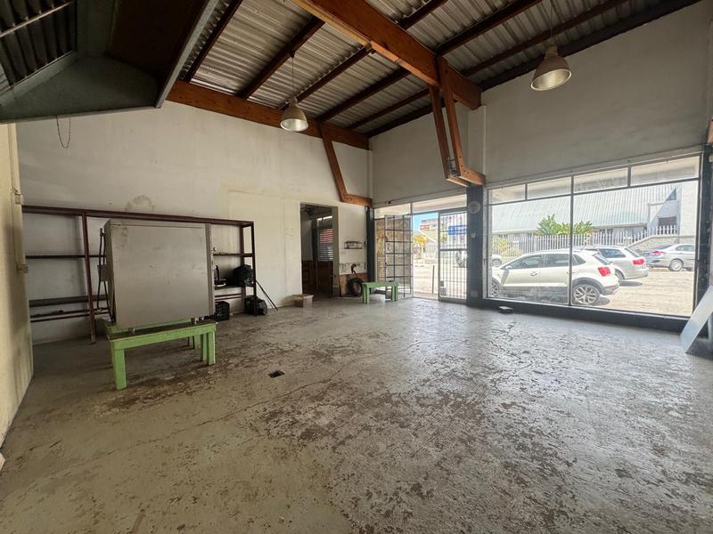 To Let commercial Property for Rent in Port Elizabeth Central Eastern Cape